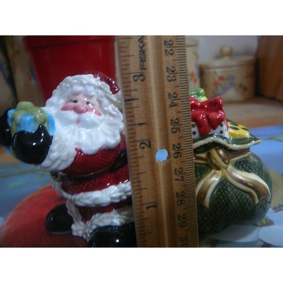 Vintage Fitz and Floyd Gifts from Santa Salt and Pepper Shakers - Picture 4 of 6